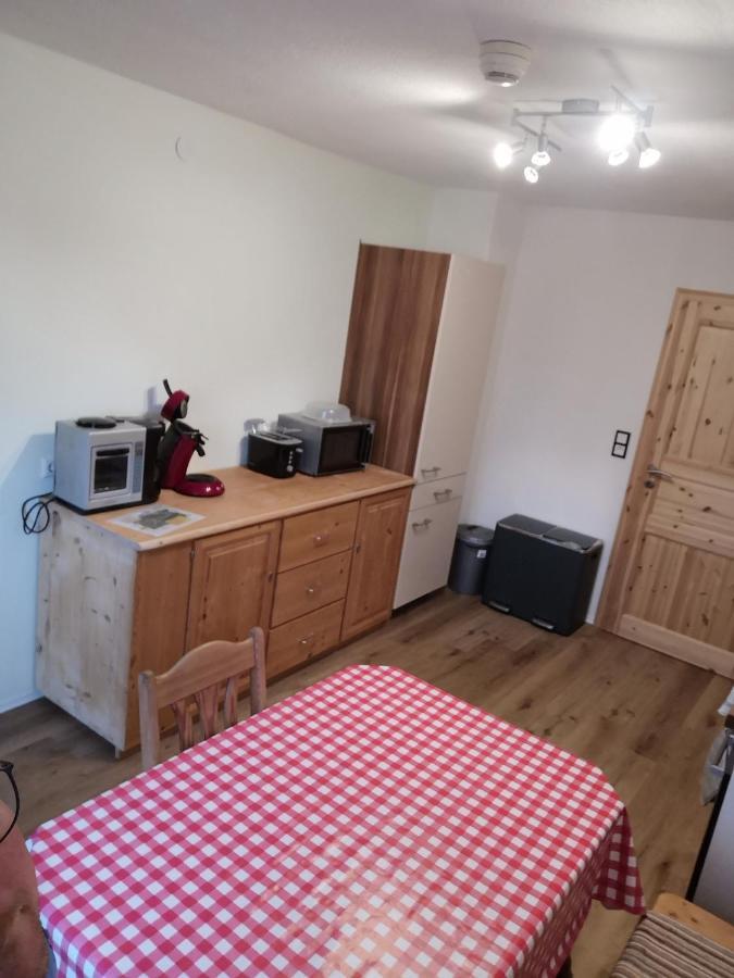 Apartment Auszeit Mit Kueche Viel Ruhe Und Natur Untrasried Buitenkant foto