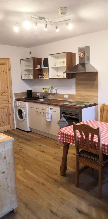 Apartment Auszeit Mit Kueche Viel Ruhe Und Natur Untrasried Buitenkant foto
