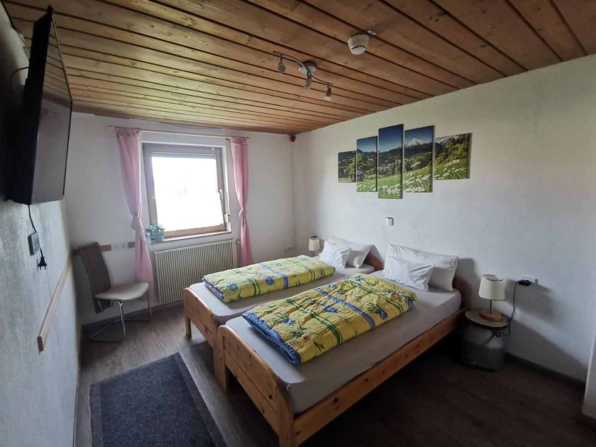 Apartment Auszeit Mit Kueche Viel Ruhe Und Natur Untrasried Buitenkant foto